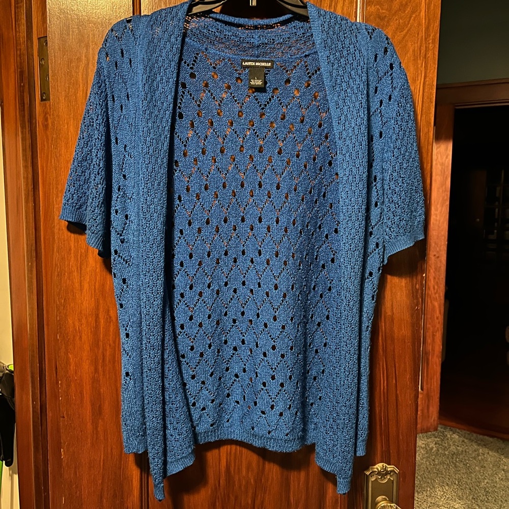 Crocheted sweater/shrug